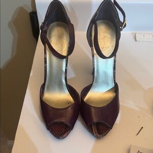 Jessica Simpson Burgundy Peep-Toe Heels